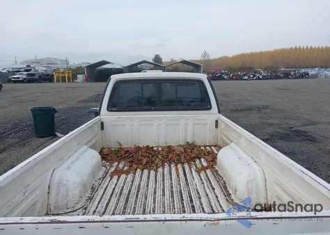 1988 Mazda B2200 Long Bed из США, поврежденный, VIN JM2UF2139J0302436